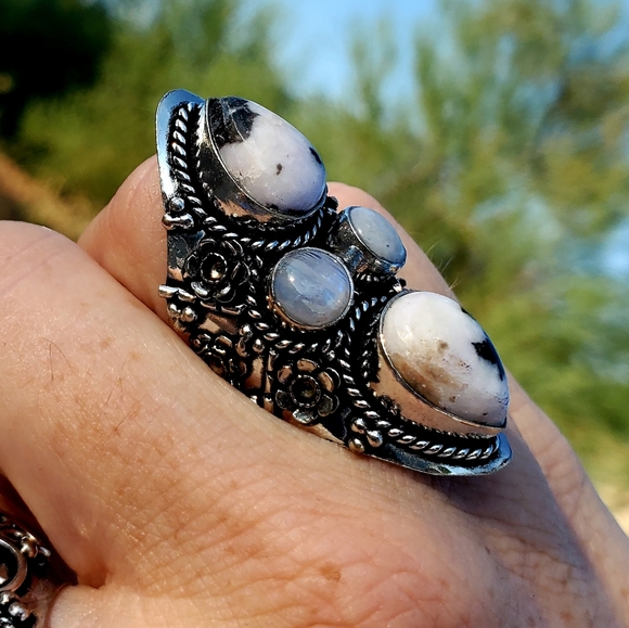 New Zebra Jasper and Rainbow Moonstone 925 Silver Statement Ring. - Picture 16 of 16